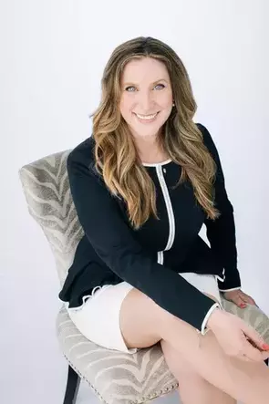 Christy Laniado, West Vancouver, Real Estate Agent